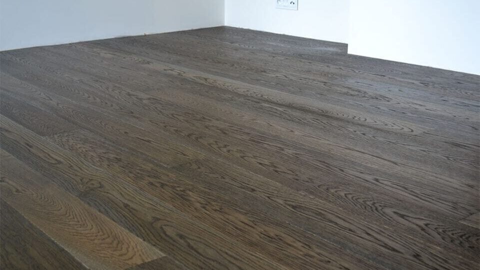 Dřevěná podlaha Exclusive floors Dub eben elegant