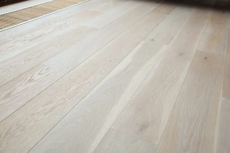 Exclusive floors dub bělený rustik