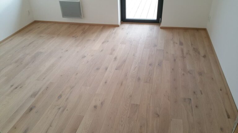 Exclusive floors dřevěná podlaha dub světlý rustik