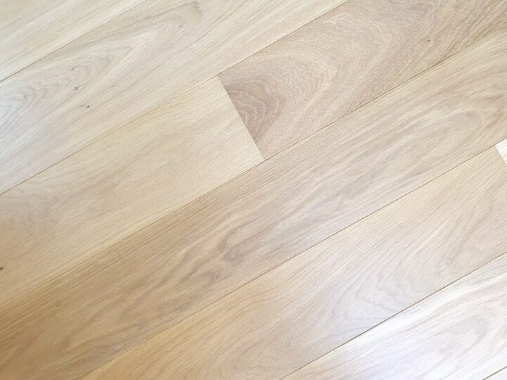 Dřevěná podlaha Exclusive floors Dub světlý elegant