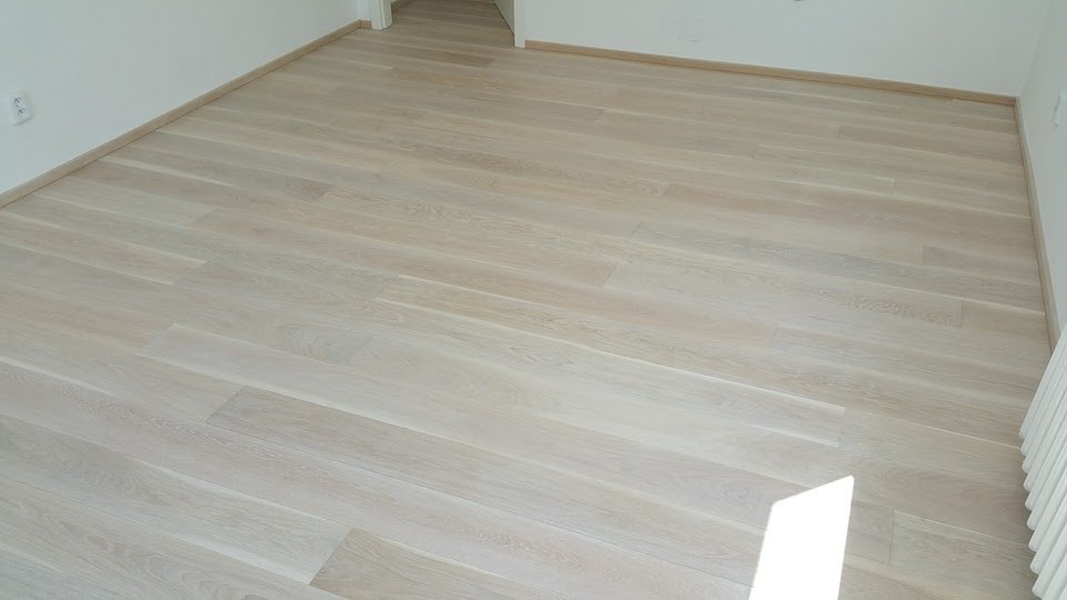 Realizace dřevěné podlahy Dub bělený elegant 160mm