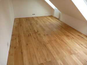 Exclusive floors dřevěná podlaha Manhattan pro moderní i klasické interiéry. Podlaha má povrch ošetřený skvrnám a vod… –…