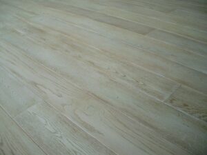 Exclusive floors – nádherná dřevěná podlaha dub s povrchem olej. – fotka 3 z realizace Exclusive Floors