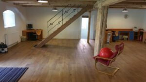 Dřevěná podlaha Exclusive floors Dub přírodní rustik s voděodolnou ochranou. Dřevěné podlahy máme skladem. Akční ceny… –…