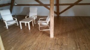 Smrková dřevěná podlaha s povrchem Bronx. Více na www.exclusivefloors.cz. – fotka 9 z realizace Exclusive Floors