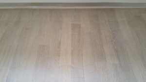 Renovujeme staré zašlé dřevěné podlahy. Ukázky z poslední renovace dřevěných parket, povrch White plains…. info na ……