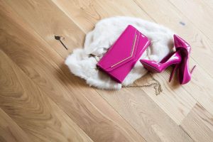 Exclusive floors Natural – exkluzivní dřevěná podlaha se zvýrazněnou struktuou dřeva a s ochranou proti vodě a poškrá…
