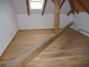 Dub Natural s vodě odolným olejem – realizace v rodinném domku. – fotka 2 z realizace Exclusive Floors