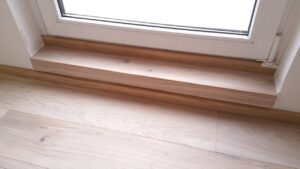 Dřevěná podlaha Exclusive floors Dub přírodní rustik s voděodolnou ochranou. Dřevěné podlahy máme skladem. Akční ceny… –…