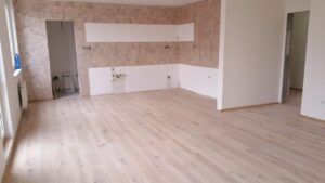 Dřevěná podlaha Exclusive floors Dub přírodní rustik s voděodolnou ochranou. Dřevěné podlahy máme skladem. Akční ceny…