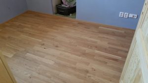 Dřevěná podlaha Exclusive floors Dub přírodní rustik s voděodolnou ochranou. Dřevěné podlahy máme skladem. Akční ceny… –…