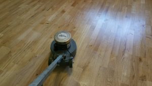 Dřevěná podlaha Exclusive floors Dub přírodní rustik s voděodolnou ochranou. Dřevěné podlahy máme skladem. Akční ceny… –…