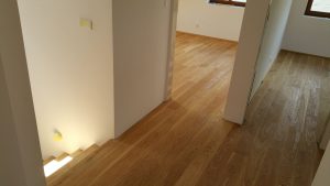 Výroba a montáž dřevěného obkladu schodiště. Obklad schodiště zhotovíme do 3 – 4 týdnů od objednání. Pro kalkulaci…