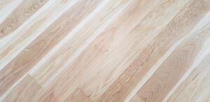 Dřevěná podlaha Exclusive floors Dub přírodní rustik s voděodolnou ochranou. Dřevěné podlahy máme skladem. Akční ceny… –…