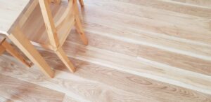 Dřevěná podlaha Exclusive floors Dub přírodní rustik s voděodolnou ochranou. Dřevěné podlahy máme skladem. Akční ceny… –…