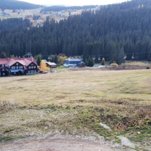 Pokládka dřevěné podlahy Exclusive floors dub bělený v rodinném domu. Pokládka dřevěné podlahy na dlažbu, penetrace P… –…