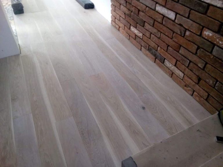 Lednové akce na dřevěné podlahy Exclusive floors. Ceny již od 830 Kč/m2 bez DPH. Dopravu a pokládky provádíme po celé… –…