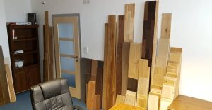 Naše nová kancelář v Praze, Rejskova 12. Přijďte si vybrat dřevěnou, nebo vinylovou podlahu Exclusive floors. Stačí s…