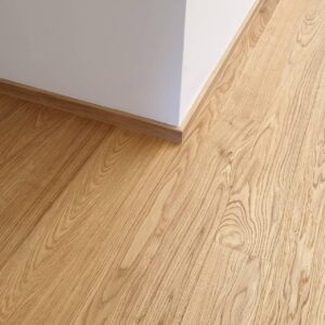 Dřevěná podlaha Exclusive floors Dub přírodní rustik s voděodolnou ochranou. Dřevěné podlahy máme skladem. Akční ceny… –…