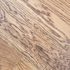 Realizace dřevěné podlahy Exclusive floors Dub tmavě hnědý v RD – www.exclusivefloors.cz. – fotka 5 z realizace…