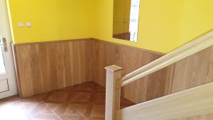 Renovace schodiště, výměna zábradlí a obložení stěny dřevěnou podlahou Exclusive floors. www.exclusivefloors.cz. – fotka 5…